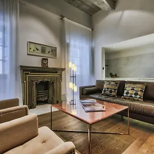 10 Strait Street Apartament